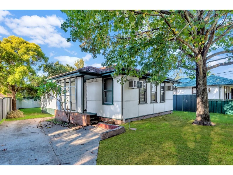 11 McMurdo Avenue, Tregear NSW 2770