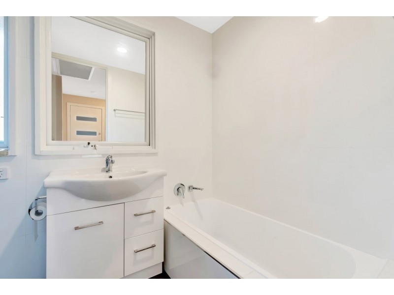 21 Nyngan Street, Quakers Hill NSW 2763