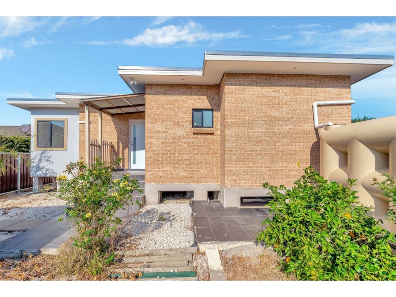 69a Camden Street, Fairfield Heights NSW 2165