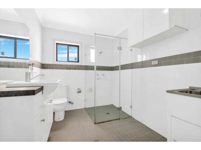 69a Camden Street, Fairfield Heights NSW 2165