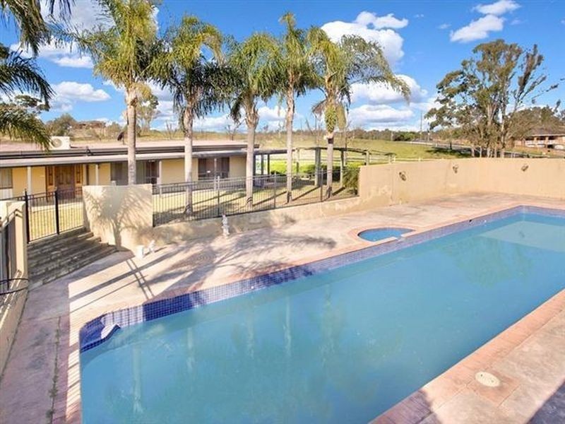 2/4 Mount Vernon Road, Mount Vernon NSW 2178