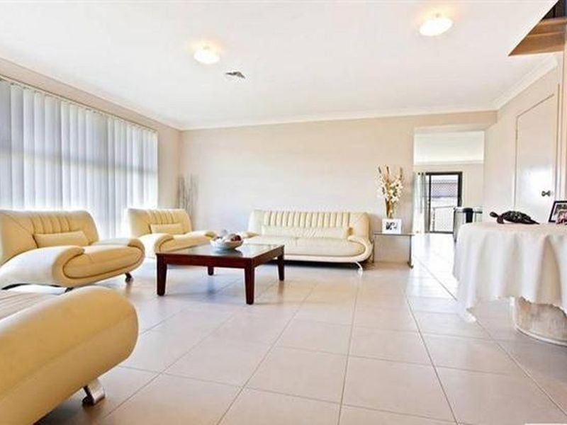 Middleton Grange NSW 2171