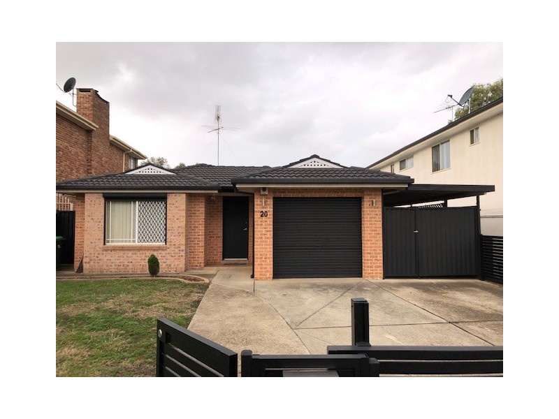 20 Lord Howe Drive, Green Valley NSW 2168