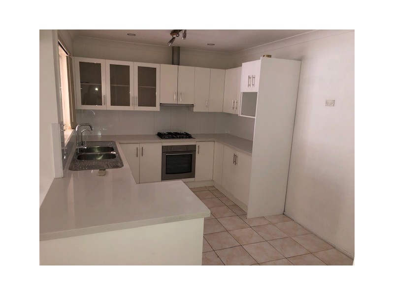 20 Lord Howe Drive, Green Valley NSW 2168