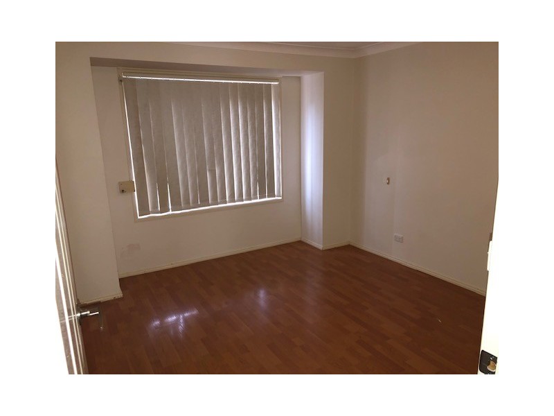 20 Lord Howe Drive, Green Valley NSW 2168