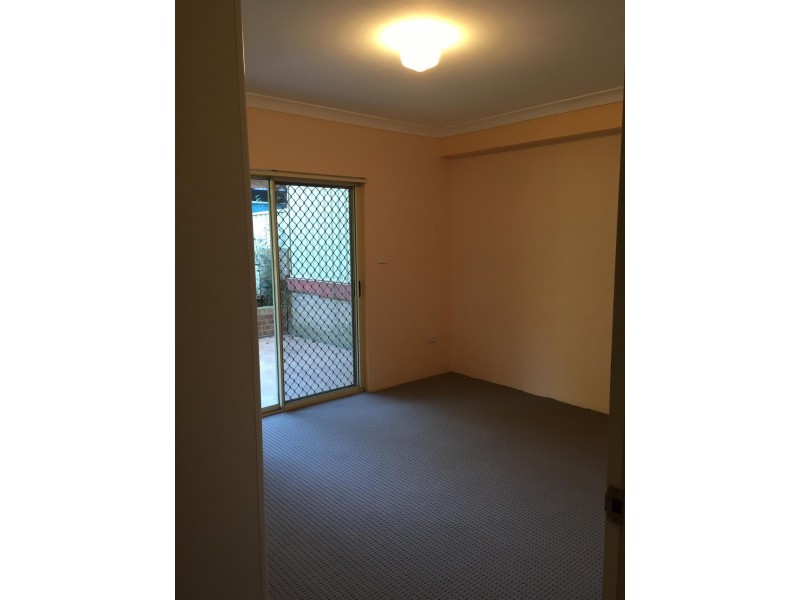 6/66 The Esplanade, Guildford NSW 2161