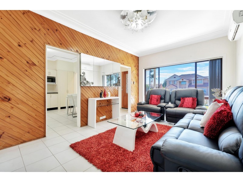 283 Brenan Street, Smithfield NSW 2164