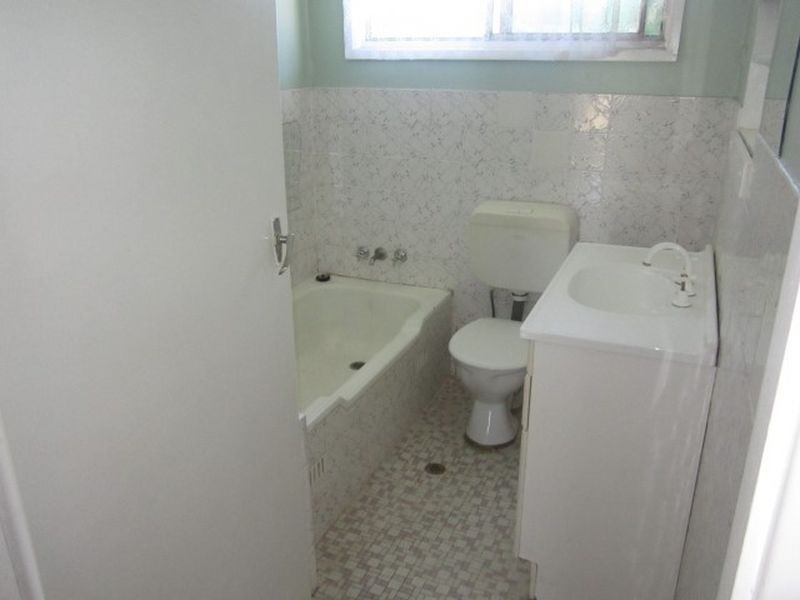 Fairfield West NSW 2165