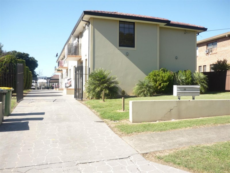 2/12 Levuka Street, Cabramatta NSW 2166