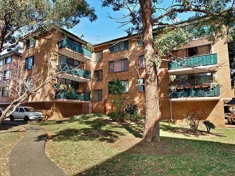 49/132 Moore Street, Liverpool NSW 2170
