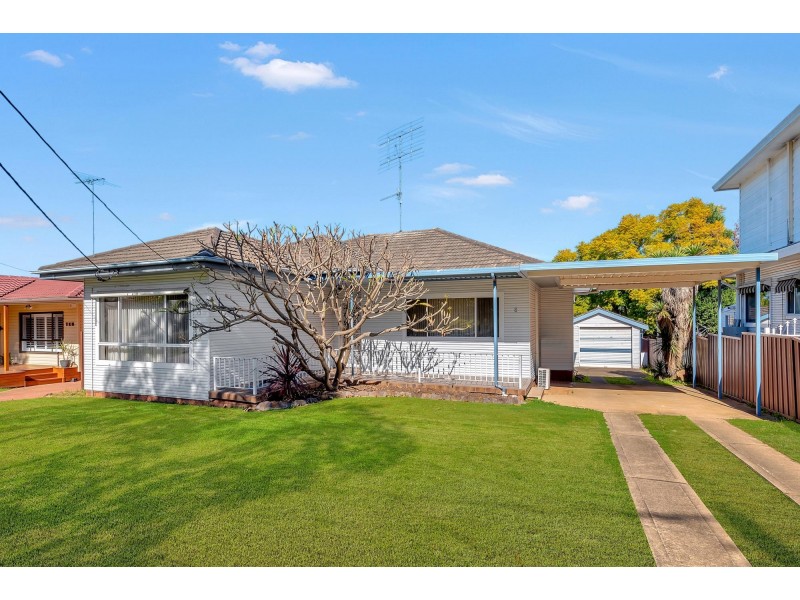 8 Mitchell Street, South Penrith NSW 2750