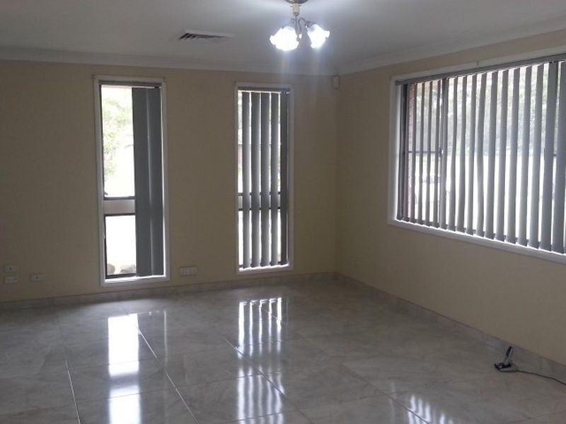 19 Ayrshire Street, Bossley Park NSW 2176