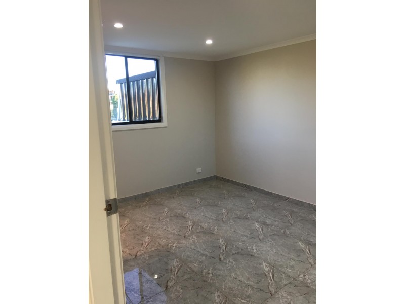 18A Baudin Crescent, Fairfield West NSW 2165