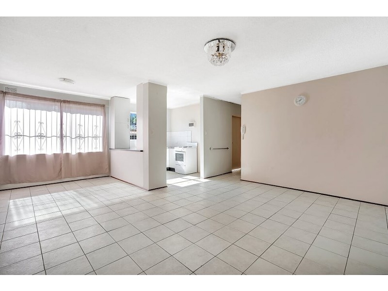 1/5 Ronald Street, Carramar NSW 2163