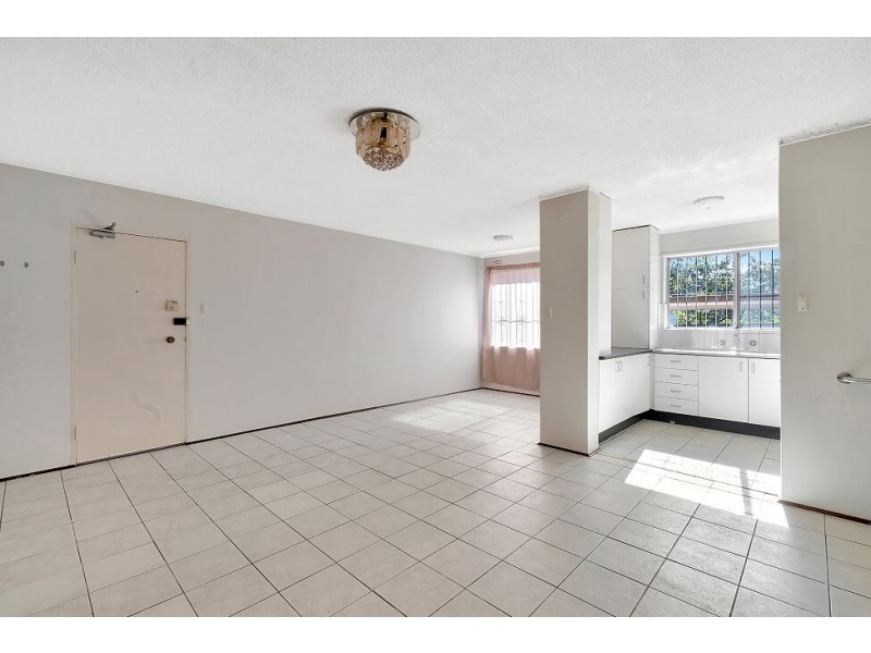 1/5 Ronald Street, Carramar NSW 2163