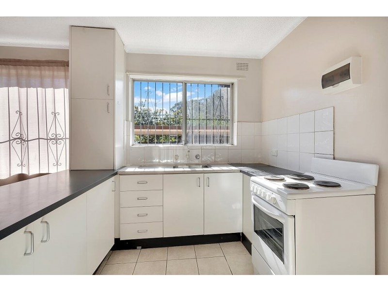 1/5 Ronald Street, Carramar NSW 2163
