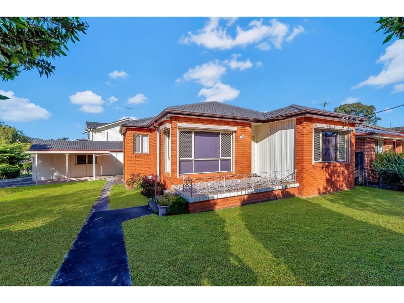 12 Corryong Street, Fairfield West NSW 2165