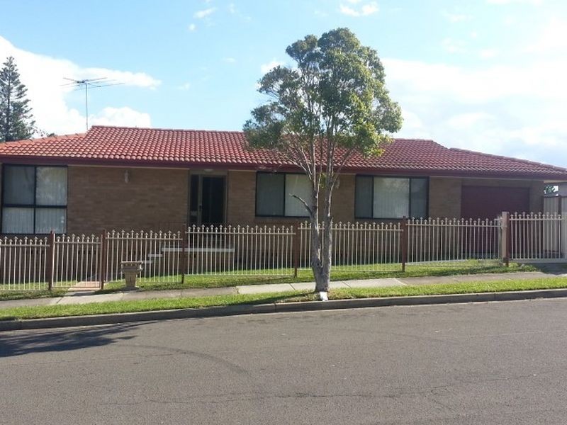 1 Chapman Place, Wakeley NSW 2176