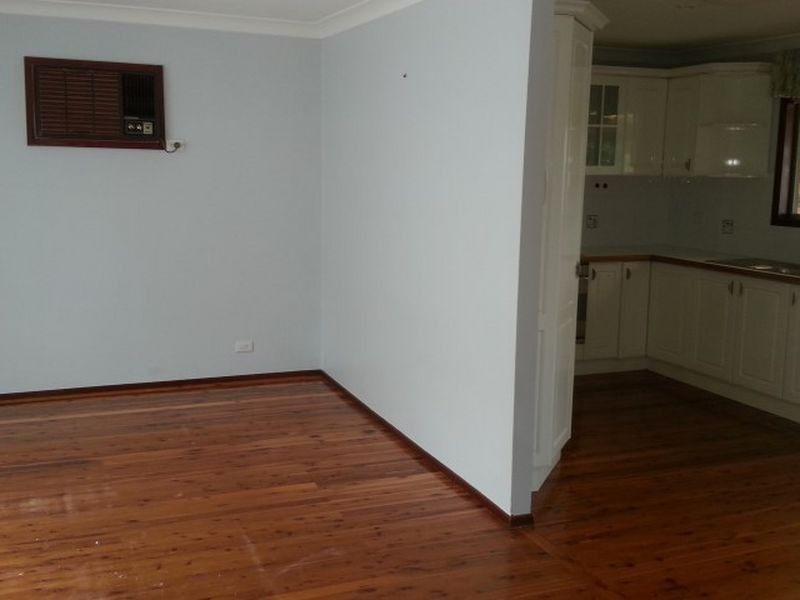 Edensor Park NSW 2176