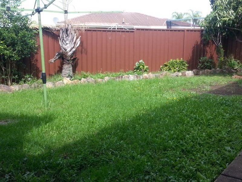 Edensor Park NSW 2176