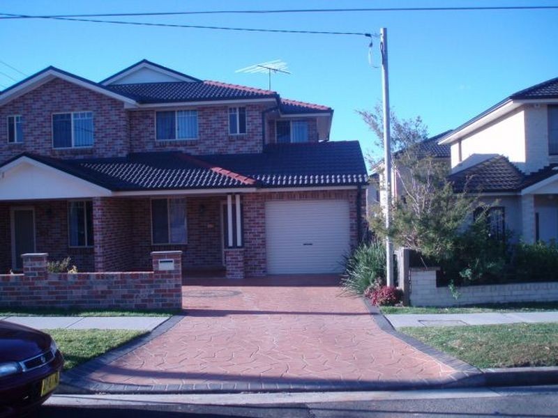 Fairfield NSW 2165