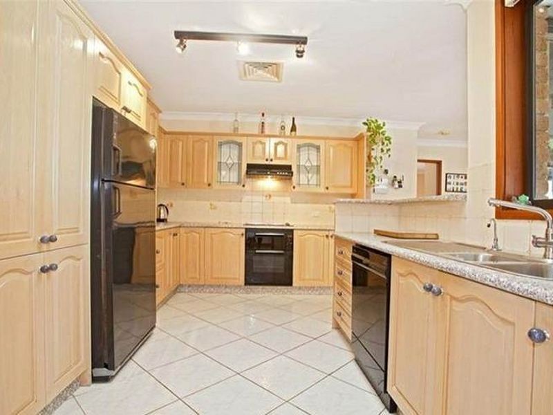 20 Elouera Crescent, Moorebank NSW 2170