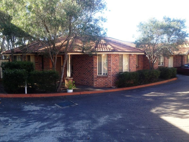 Edensor Park NSW 2176