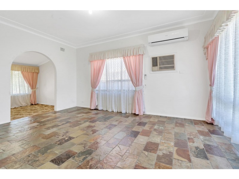 29 Kalora Avenue, Fairfield West NSW 2165