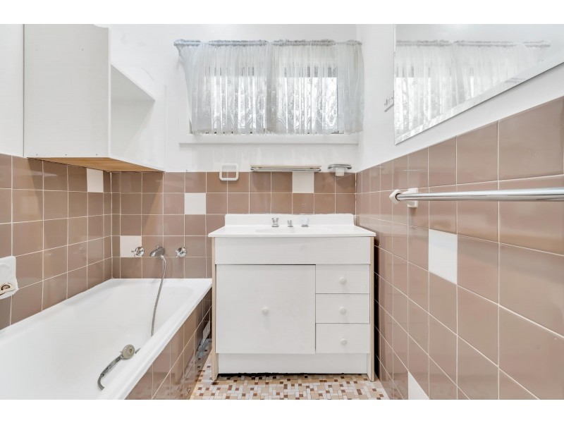 29 Kalora Avenue, Fairfield West NSW 2165