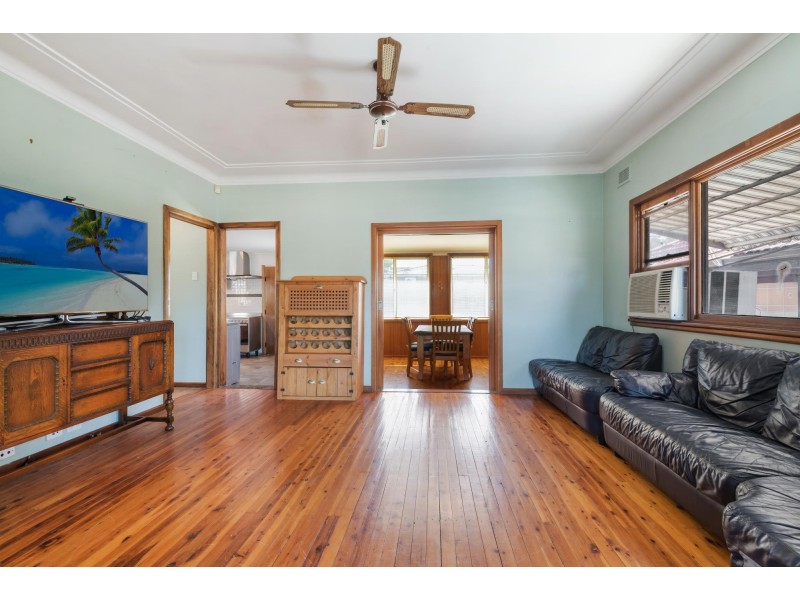 284 Polding Street, Smithfield NSW 2164