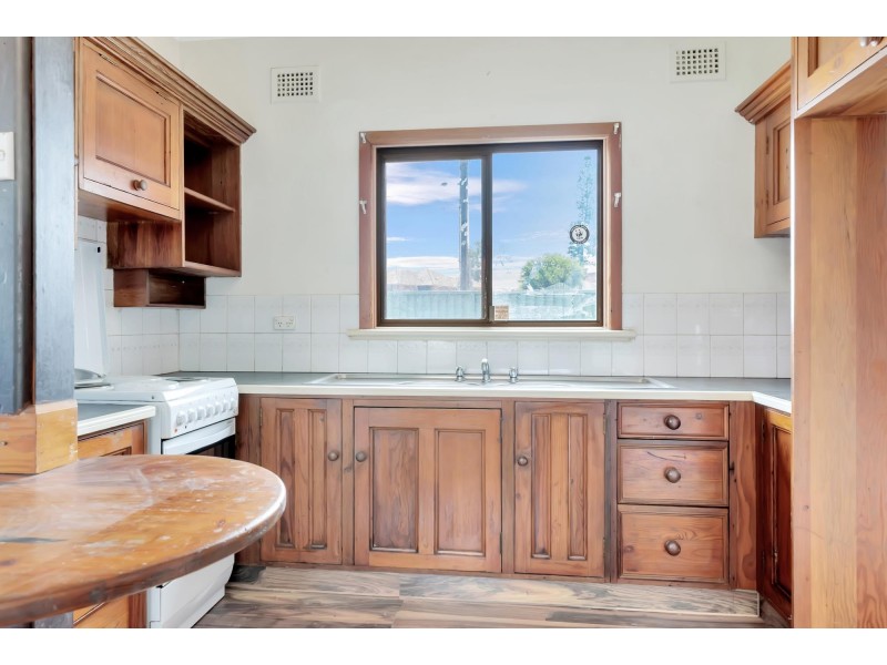 8A Brenan Street, Smithfield NSW 2164