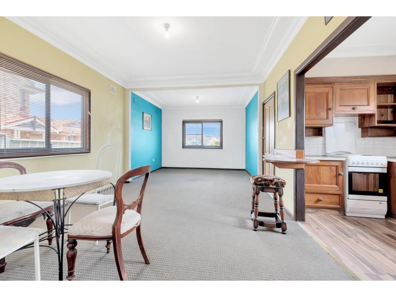 8A Brenan Street, Smithfield NSW 2164