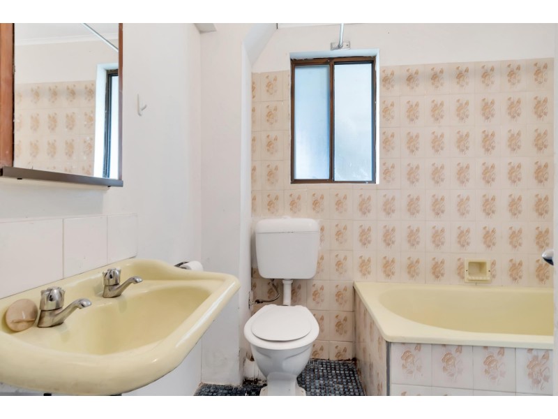 8A Brenan Street, Smithfield NSW 2164