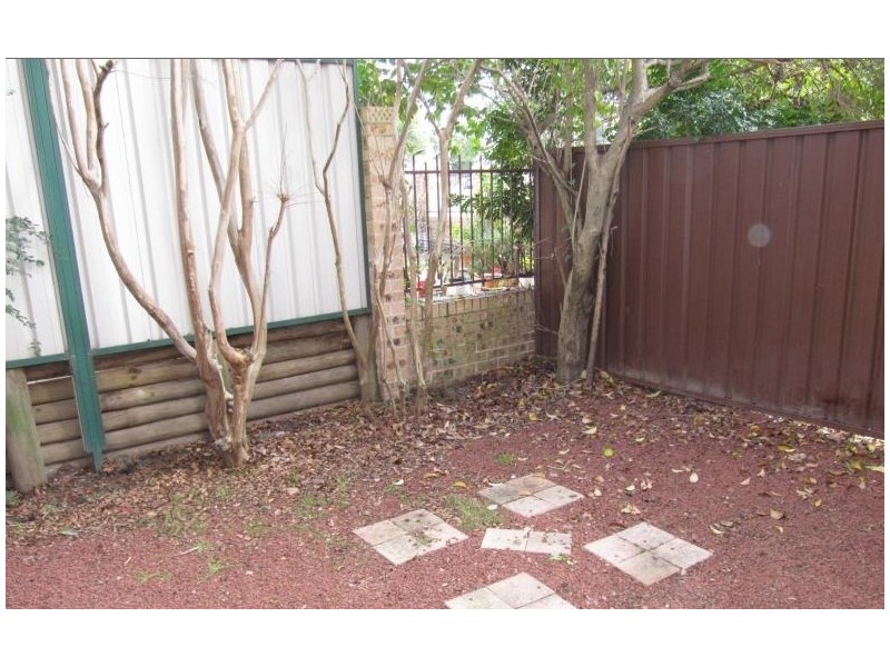 1/23 Station Street, Fairfield NSW 2165