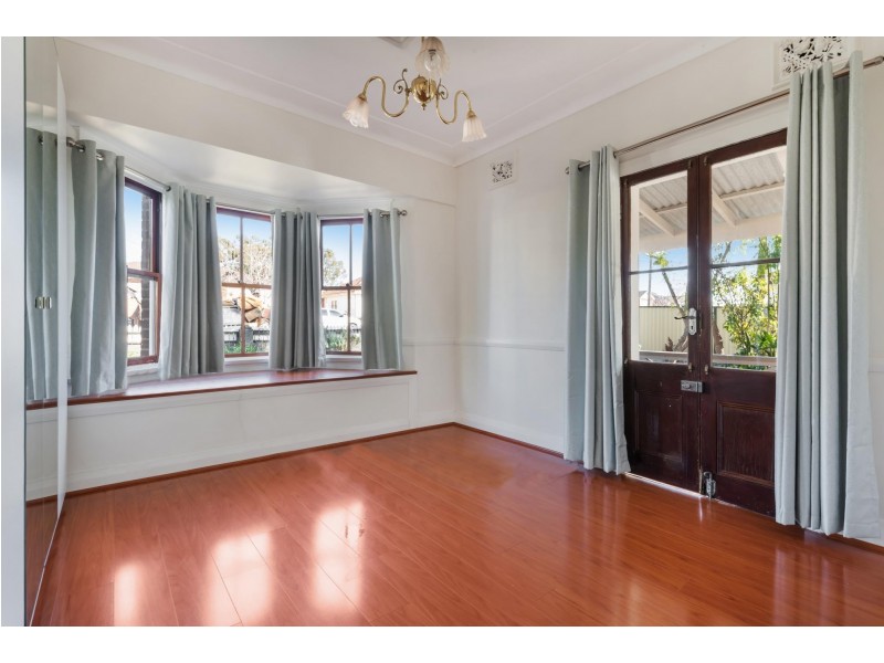 14 Richardson Street, Fairfield NSW 2165