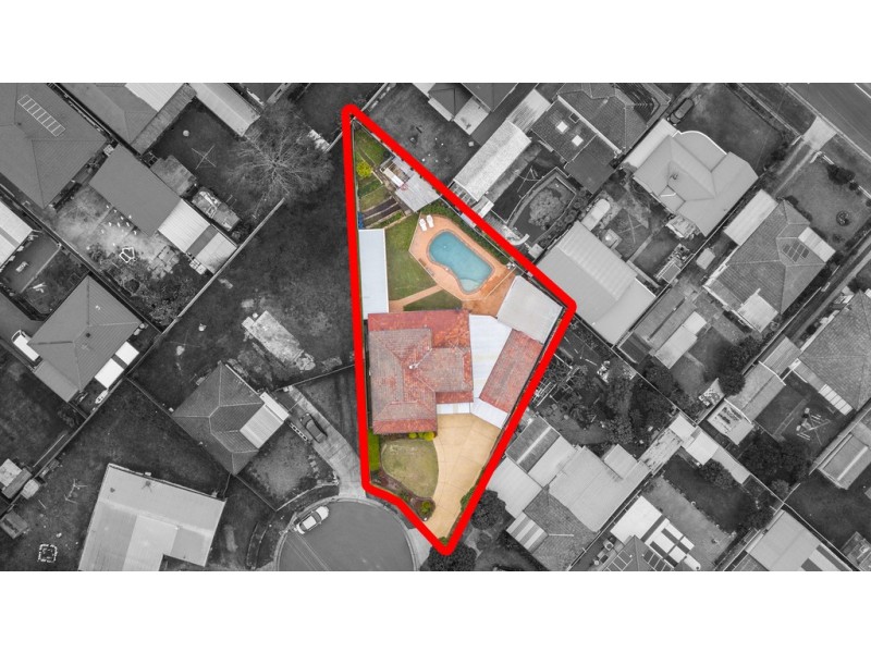 9 Dalmatia Street, Carramar NSW 2163