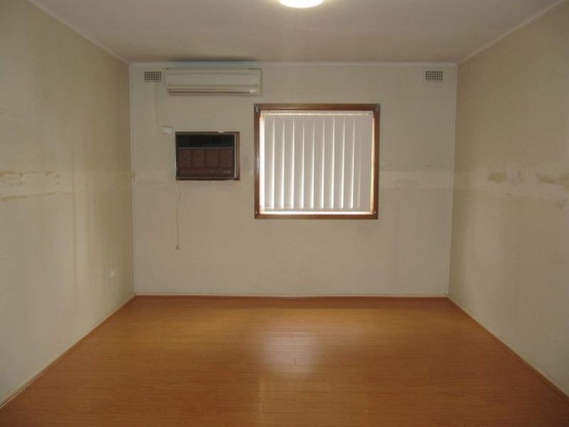 Fairfield NSW 2165