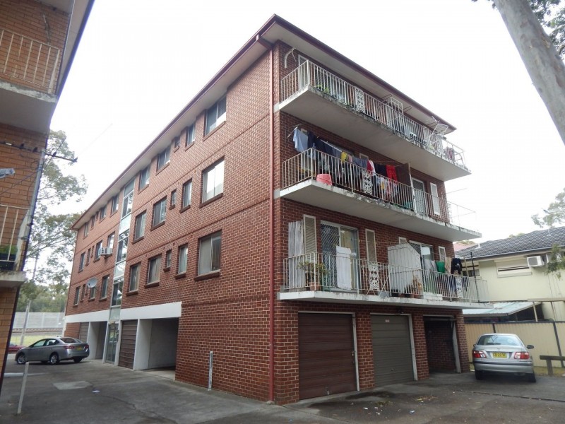 11/35 Carramar Avenue, Carramar NSW 2163