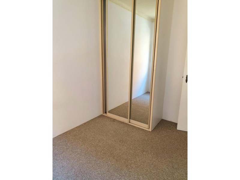 1/33 Carramar Avenue, Carramar NSW 2163