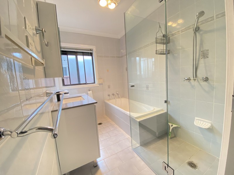 7 Karoon Avenue, Canley Heights NSW 2166