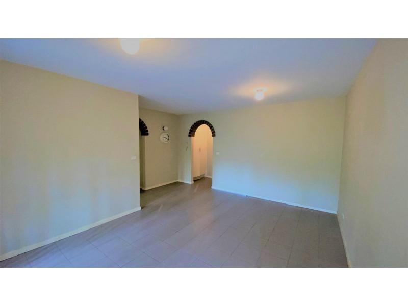 16/127 The Crescent, Fairfield NSW 2165