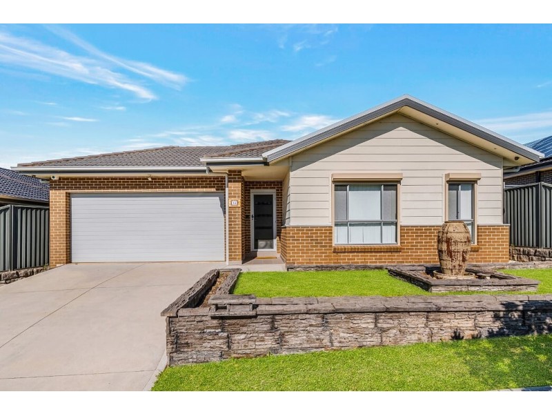 14 Duffy Avenue, Gregory Hills NSW 2557