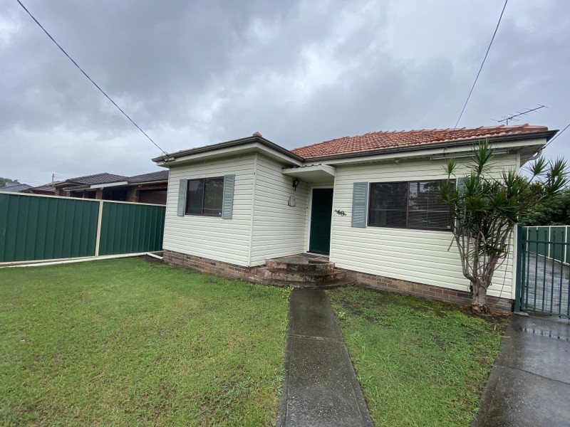 40 Railway Parade, Fairfield NSW 2165