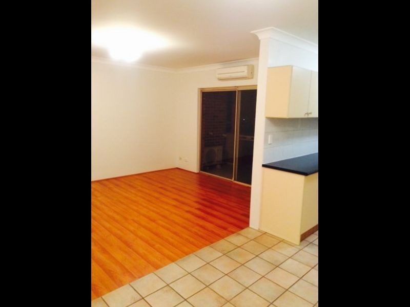 2/87 Lane Street, Wentworthville NSW 2145