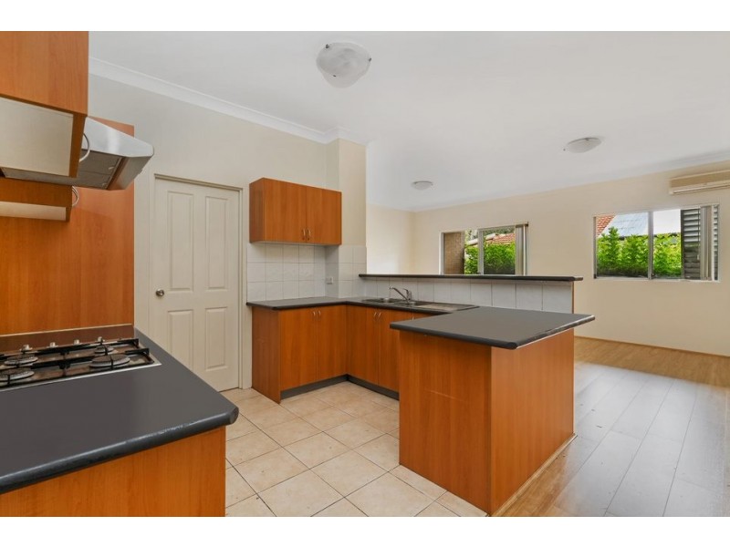 4/4-16 Dalley Street, Harris Park NSW 2150