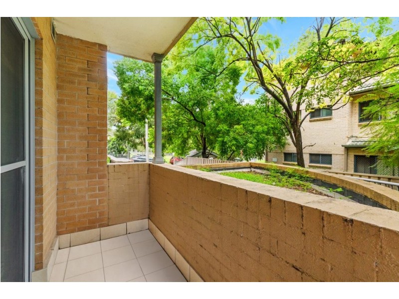 4/4-16 Dalley Street, Harris Park NSW 2150