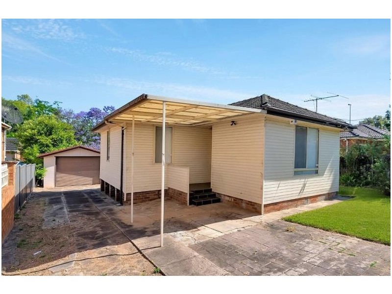 13 Rees Street, Mays Hill NSW 2145