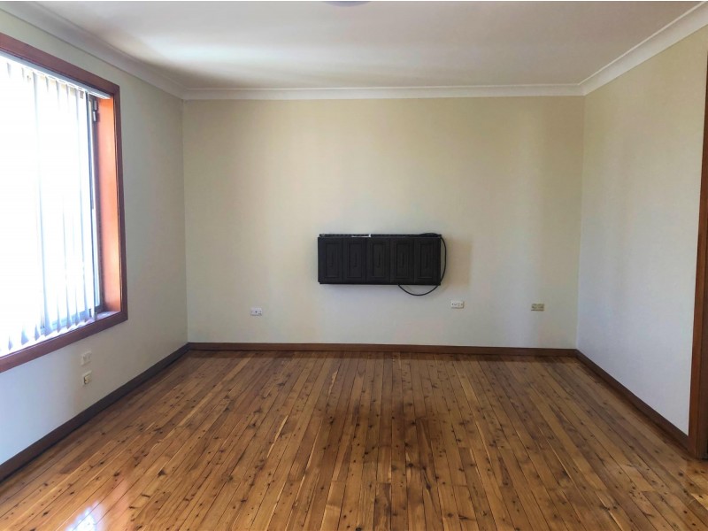 12A Tyrell Crescent, Fairfield West NSW 2165