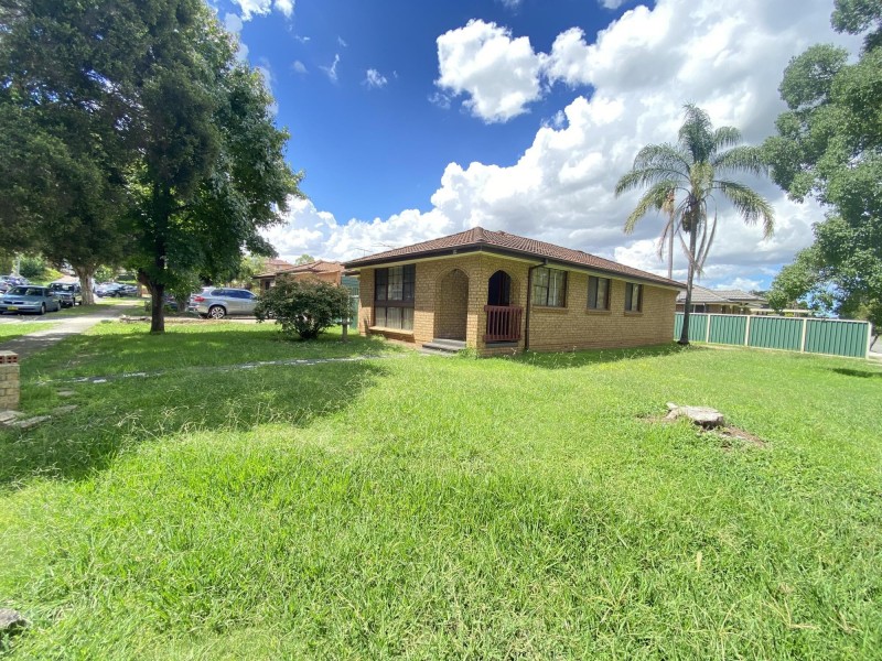 9 Webb Close, Edensor Park NSW 2176