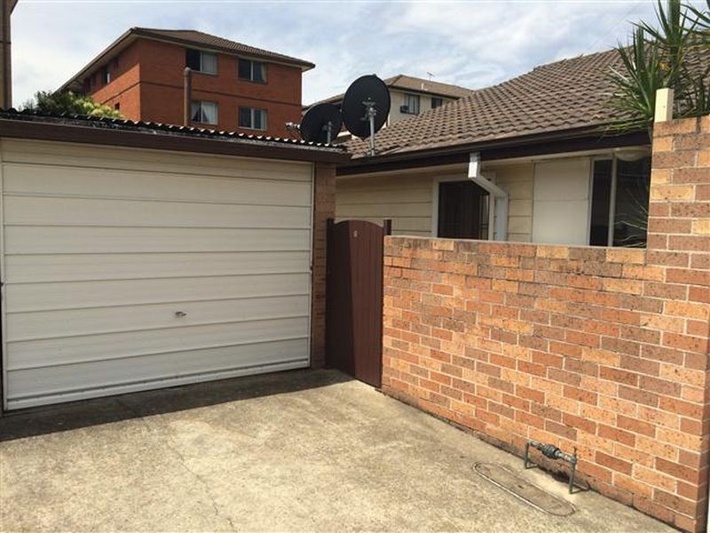 Fairfield NSW 2165